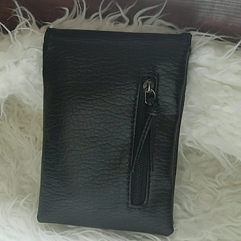 Purse - Picture 2 of 3
